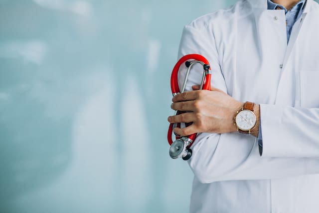 Male-Doctor-represenational-photo Male Doctor represenational photo